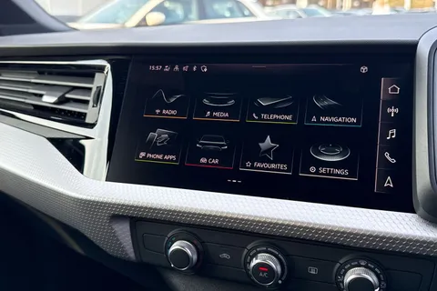 Audi A1 1.0 TFSI 30 Black Edition Sportback Euro 6 (s/s) 5dr Thumbnail #31