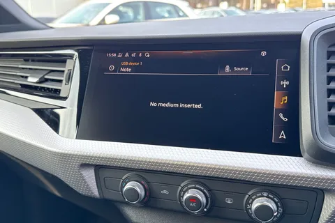 Audi A1 1.0 TFSI 30 Black Edition Sportback Euro 6 (s/s) 5dr Thumbnail #34