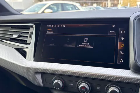 Audi A1 1.0 TFSI 30 Black Edition Sportback Euro 6 (s/s) 5dr Thumbnail #35