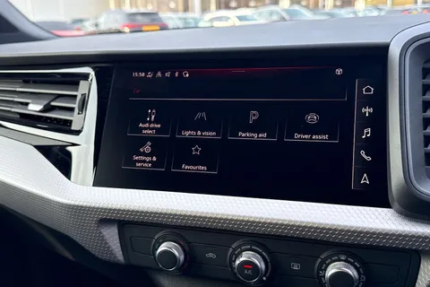 Audi A1 1.0 TFSI 30 Black Edition Sportback Euro 6 (s/s) 5dr Thumbnail #38