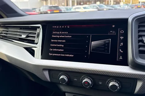 Audi A1 1.0 TFSI 30 Black Edition Sportback Euro 6 (s/s) 5dr Thumbnail #42