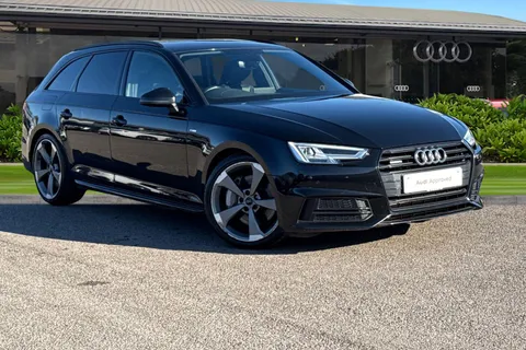 1 of 52 for Audi A4 Avant Avant Black Edition 2.0 TFSI quattro 252 PS S tronic