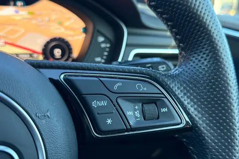 25 of 52 for Audi A4 Avant Avant Black Edition 2.0 TFSI quattro 252 PS S tronic