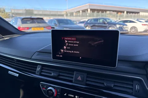 33 of 52 for Audi A4 Avant Avant Black Edition 2.0 TFSI quattro 252 PS S tronic