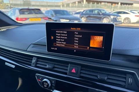 36 of 52 for Audi A4 Avant Avant Black Edition 2.0 TFSI quattro 252 PS S tronic