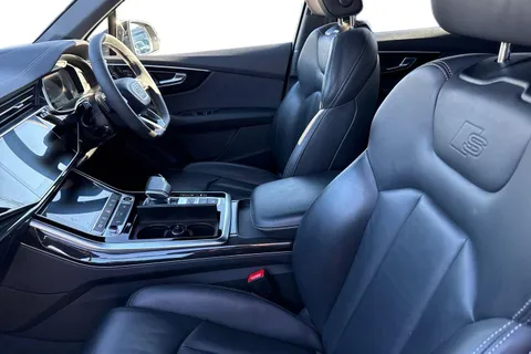 DC73UBS Audi Q7 MY23.5 Black Edition 50 TDI quattro 286 PS tiptronic Thumbnail #17