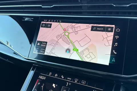 DC73UBS Audi Q7 MY23.5 Black Edition 50 TDI quattro 286 PS tiptronic Thumbnail #18