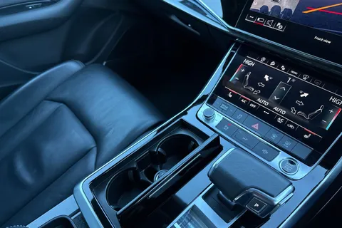 DC73UBS Audi Q7 MY23.5 Black Edition 50 TDI quattro 286 PS tiptronic Thumbnail #21