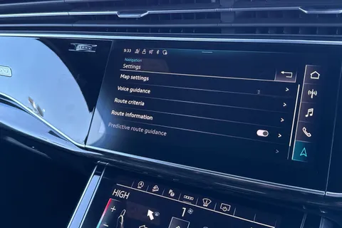 DC73UBS Audi Q7 MY23.5 Black Edition 50 TDI quattro 286 PS tiptronic Thumbnail #43