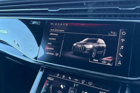 DC73UBS Audi Q7 MY23.5 Black Edition 50 TDI quattro 286 PS tiptronic Thumbnail #46