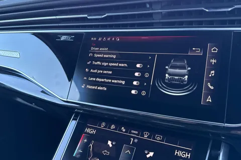 DC73UBS Audi Q7 MY23.5 Black Edition 50 TDI quattro 286 PS tiptronic Thumbnail #48