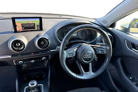 17 of 42 for Audi A3 1.5 TFSI CoD 35 Sport Sportback Euro 6 (s/s) 5dr