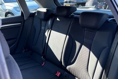 18 of 42 for Audi A3 1.5 TFSI CoD 35 Sport Sportback Euro 6 (s/s) 5dr