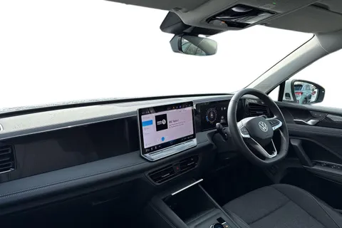 GD75NFM Volkswagen Tiguan 2.0 TDI Match 5dr DSG Thumbnail #16