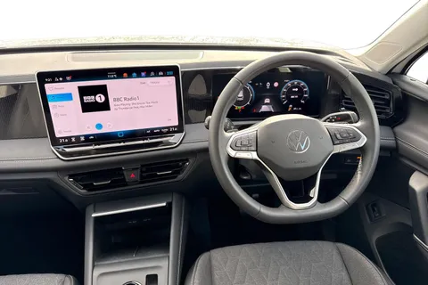 GD75NFM Volkswagen Tiguan 2.0 TDI Match 5dr DSG Thumbnail #19