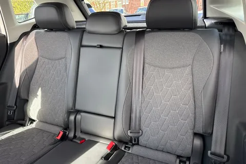 GD75NFM Volkswagen Tiguan 2.0 TDI Match 5dr DSG Thumbnail #20