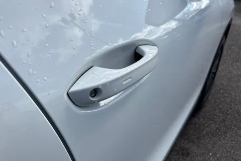 GD75NFM Volkswagen Tiguan 2.0 TDI Match 5dr DSG Thumbnail #31