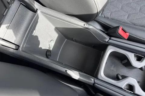 GD75NFM Volkswagen Tiguan 2.0 TDI Match 5dr DSG Thumbnail #44