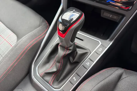 GJ75EKB Volkswagen Polo 2.0 TSI GTI 5dr DSG ⭐Rear Camera, Sunroof, Grey Dash, 18' 'Faro' Alloys⭐ Thumbnail #21