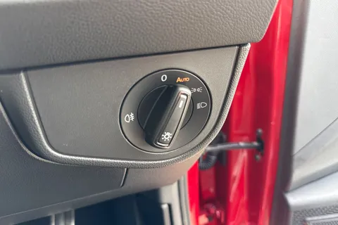 GJ75EKB Volkswagen Polo 2.0 TSI GTI 5dr DSG ⭐Rear Camera, Sunroof, Grey Dash, 18' 'Faro' Alloys⭐ Thumbnail #37