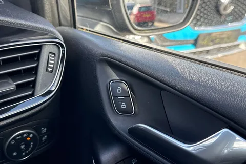 DK68KJV Ford Fiesta 1.0T EcoBoost Titanium X Euro 6 (s/s) 5dr Thumbnail #40