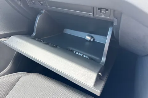 GJ75EKB Volkswagen Polo 2.0 TSI GTI 5dr DSG ⭐Rear Camera, Sunroof, Grey Dash, 18' 'Faro' Alloys⭐ Thumbnail #42