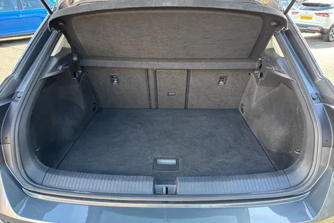 PN18UPL Volkswagen T-Roc 1.5 TSI EVO SEL Euro 6 (s/s) 5dr Thumbnail #8