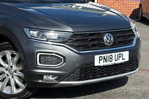 PN18UPL Volkswagen T-Roc 1.5 TSI EVO SEL Euro 6 (s/s) 5dr Thumbnail #10