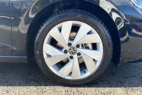 GJ74UKN Volkswagen Golf 1.5 TSI Match 5dr Thumbnail #12