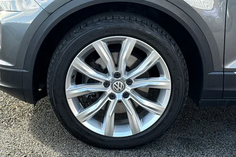 PN18UPL Volkswagen T-Roc 1.5 TSI EVO SEL Euro 6 (s/s) 5dr Thumbnail #14