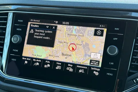 PN18UPL Volkswagen T-Roc 1.5 TSI EVO SEL Euro 6 (s/s) 5dr Thumbnail #18