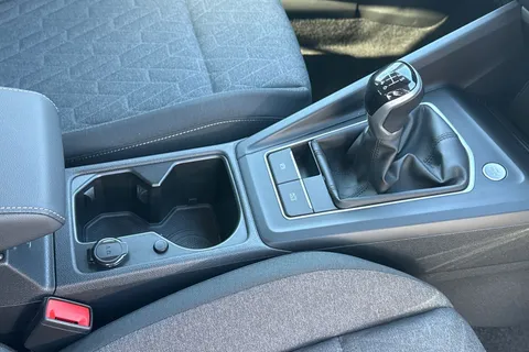 GJ74UKN Volkswagen Golf 1.5 TSI Match 5dr Thumbnail #24