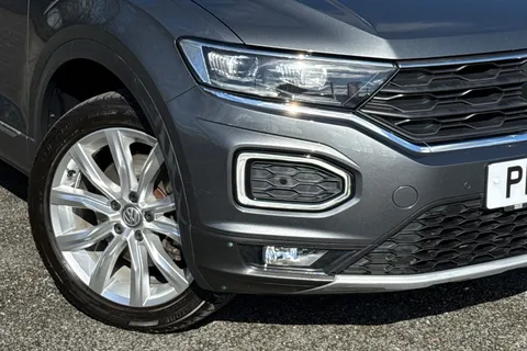 PN18UPL Volkswagen T-Roc 1.5 TSI EVO SEL Euro 6 (s/s) 5dr Thumbnail #26