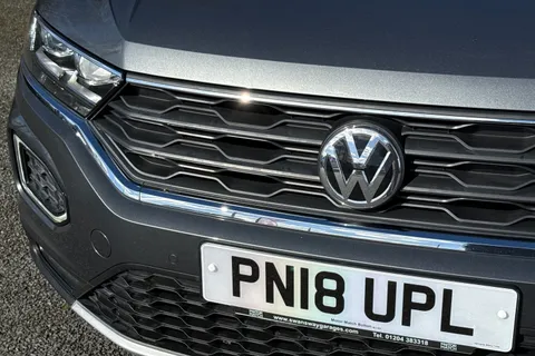 PN18UPL Volkswagen T-Roc 1.5 TSI EVO SEL Euro 6 (s/s) 5dr Thumbnail #27