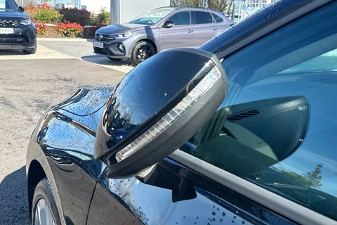 GJ74UKN Volkswagen Golf 1.5 TSI Match 5dr Thumbnail #27