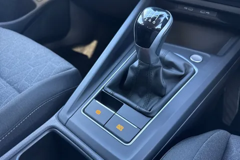 GJ74UKN Volkswagen Golf 1.5 TSI Match 5dr Thumbnail #32