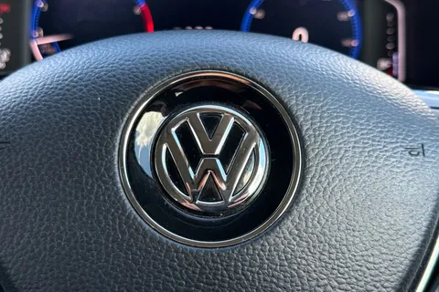 PN18UPL Volkswagen T-Roc 1.5 TSI EVO SEL Euro 6 (s/s) 5dr Thumbnail #37