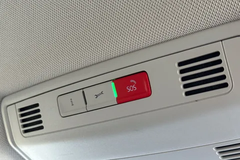 PN18UPL Volkswagen T-Roc 1.5 TSI EVO SEL Euro 6 (s/s) 5dr Thumbnail #41