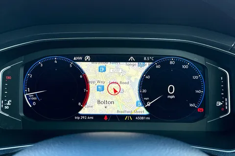 PN18UPL Volkswagen T-Roc 1.5 TSI EVO SEL Euro 6 (s/s) 5dr Thumbnail #50