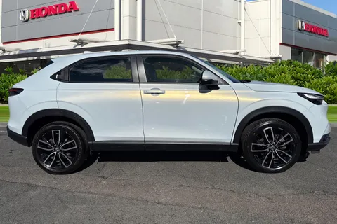 MD24BNK Honda HR-V 1.5 eHEV Elegance 5dr CVT Thumbnail #3