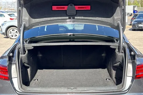 FD67SDZ Audi A4 Black Edition 2.0 TFSI quattro 252 PS S tronic Thumbnail #8