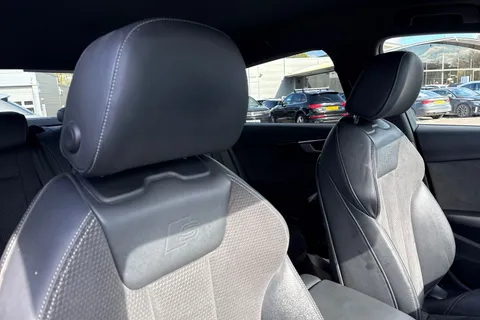 FD67SDZ Audi A4 Black Edition 2.0 TFSI quattro 252 PS S tronic Thumbnail #25