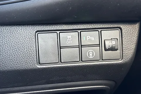 MD24BNK Honda HR-V 1.5 eHEV Elegance 5dr CVT Thumbnail #33