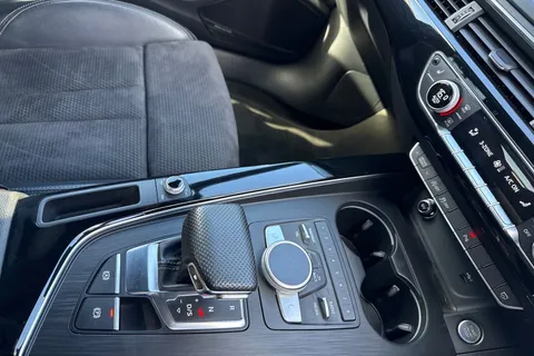 FD67SDZ Audi A4 Black Edition 2.0 TFSI quattro 252 PS S tronic Thumbnail #50