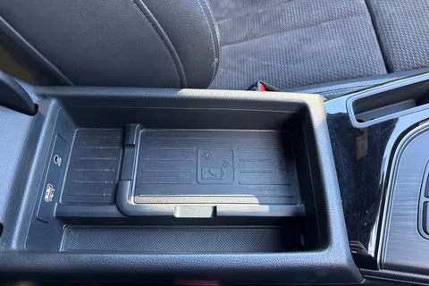 FD67SDZ Audi A4 Black Edition 2.0 TFSI quattro 252 PS S tronic Thumbnail #51