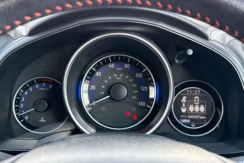 MK18VSG Honda Jazz 1.5 i-VTEC Sport Navi 5dr Thumbnail #20