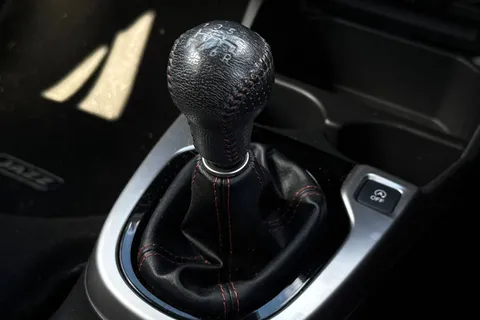 MK18VSG Honda Jazz 1.5 i-VTEC Sport Navi 5dr Thumbnail #23