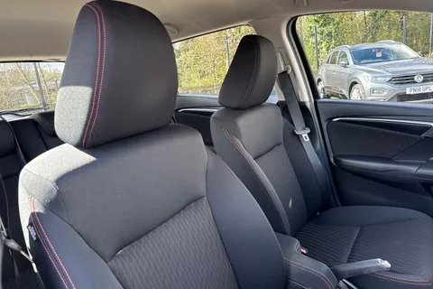 MK18VSG Honda Jazz 1.5 i-VTEC Sport Navi 5dr Thumbnail #25