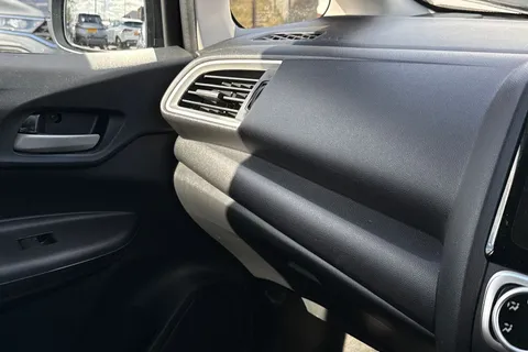 MK18VSG Honda Jazz 1.5 i-VTEC Sport Navi 5dr Thumbnail #38