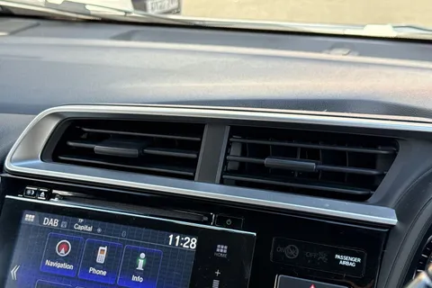 MK18VSG Honda Jazz 1.5 i-VTEC Sport Navi 5dr Thumbnail #39